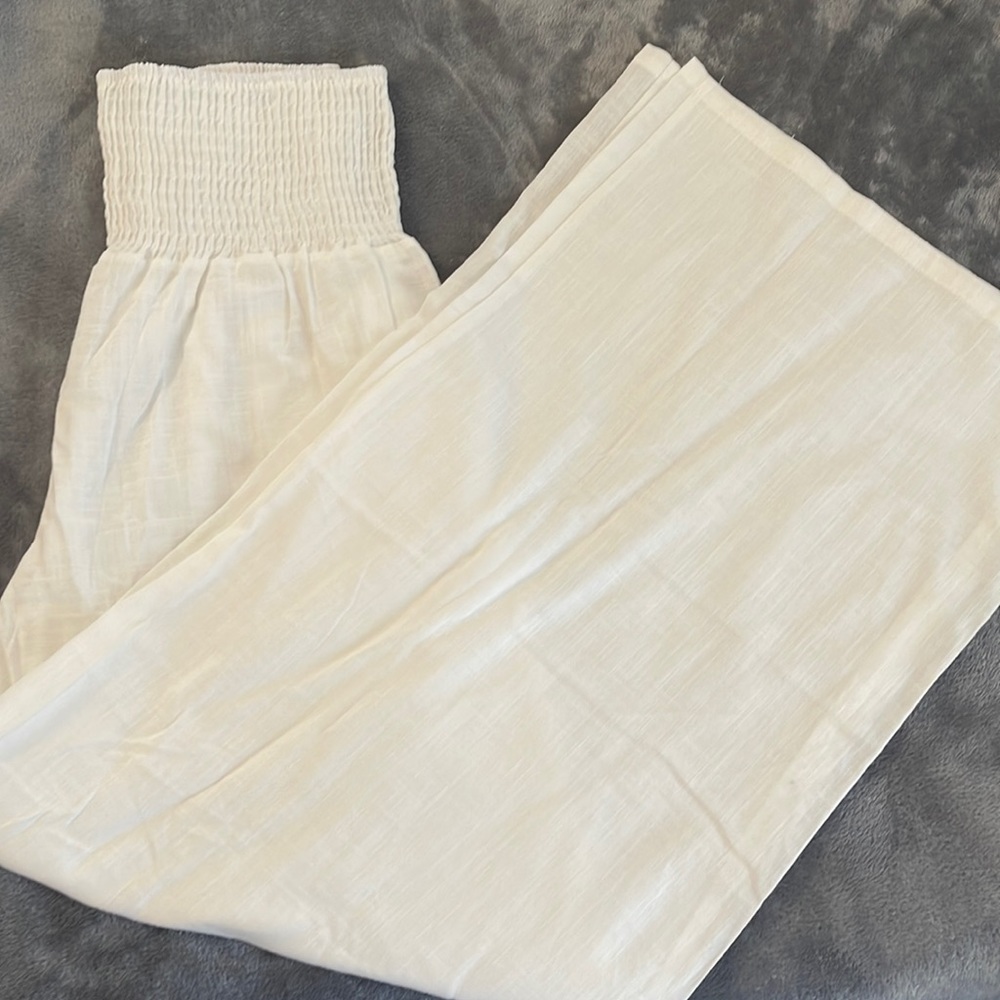 NWOT FASHION size large elastic waist wide leg white pants